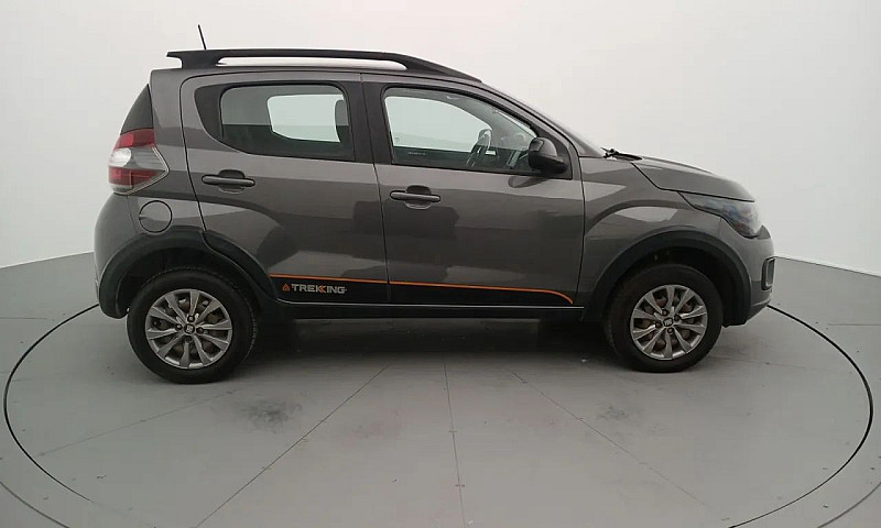 Fiat Mobi Trekking 1...