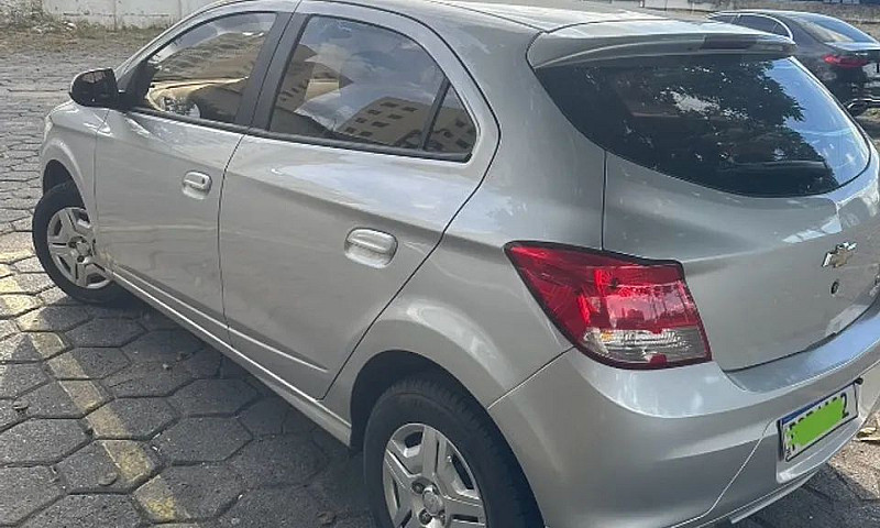 Chevrolet Onix Hatch...