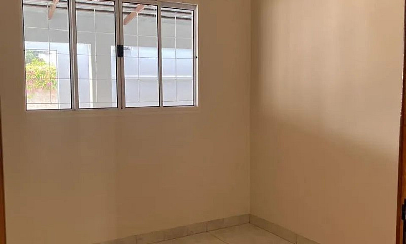 Alugo Casa Em Arinos...