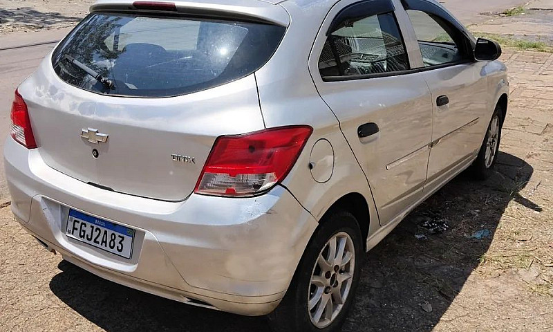 Chevrolet Onix Hatch...