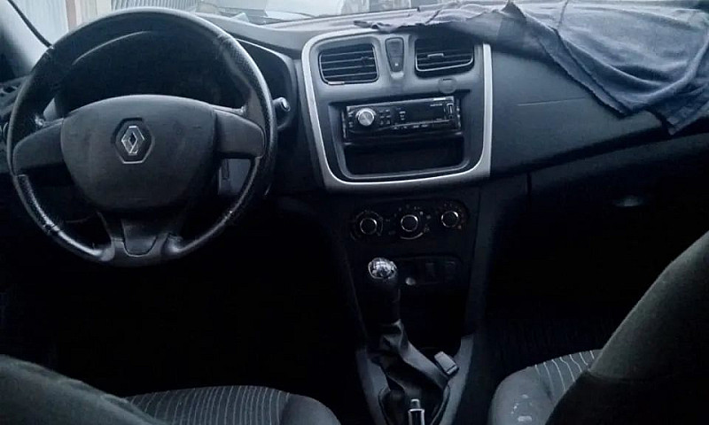 Renault Logan Authen...