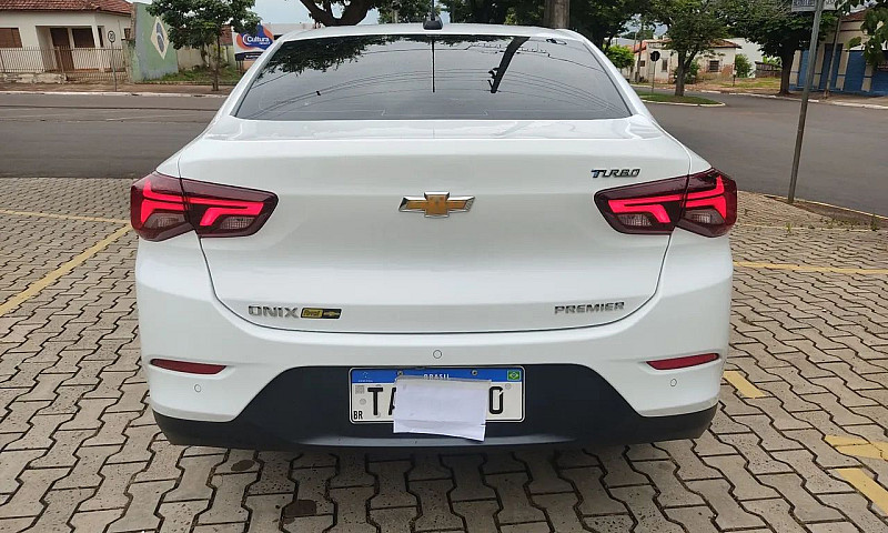 Chevrolet Onix Sedan...