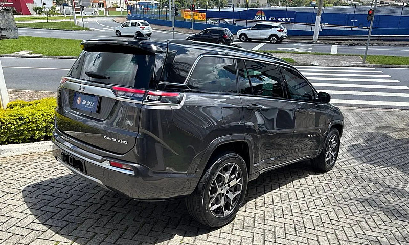 Jeep Commander Overl...