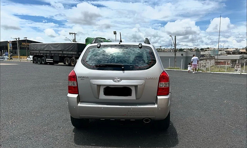Hyundai Tucson 2.0 1...