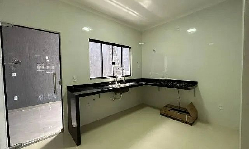 Casa Com 3 Quartos E...