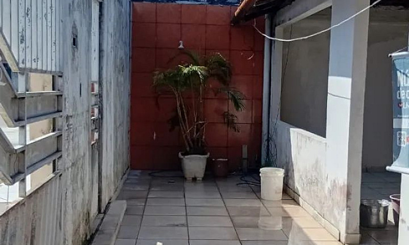 Casa De Três Quartos...