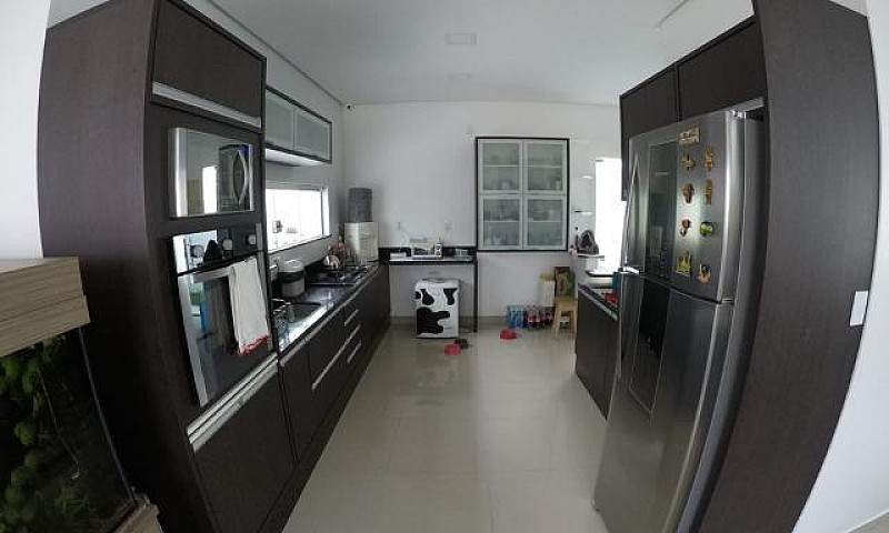 Ótima Casa Duplex Co...