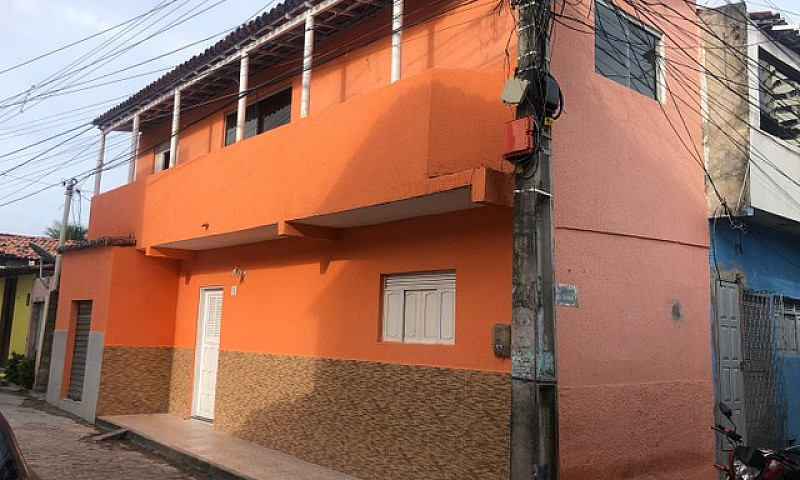 Casa De Primeiro And...