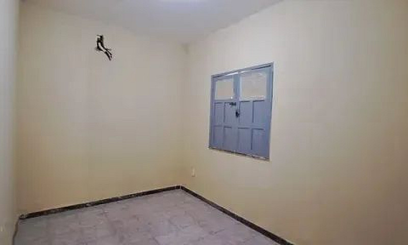* Casa No Luzia...