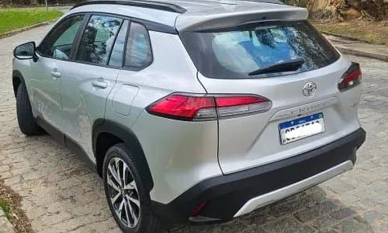Toyota Corolla Cross...