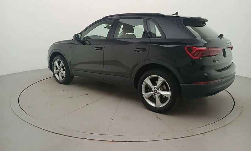 Audi Q3 Prestige 2.0...
