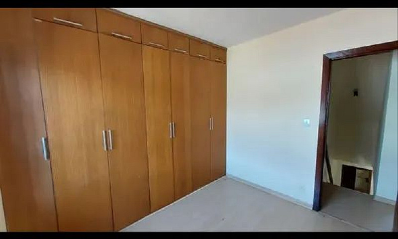 Casa Com Piscina 3 Q...