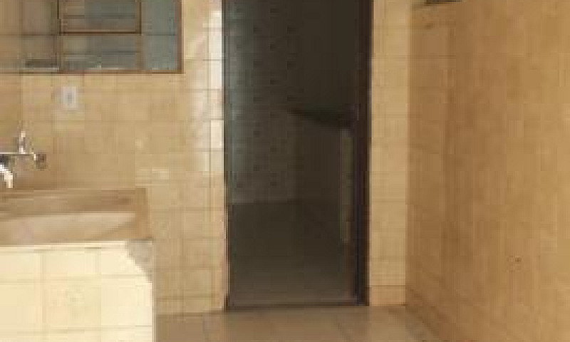 Casa De 3 Quartos ( ...