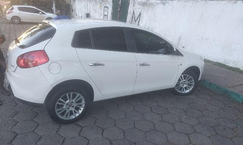 Fiat Bravo 13/13 Pra...