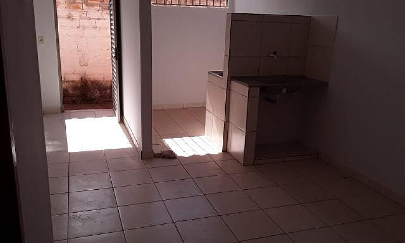 Casa 2/4, Vila Regin...