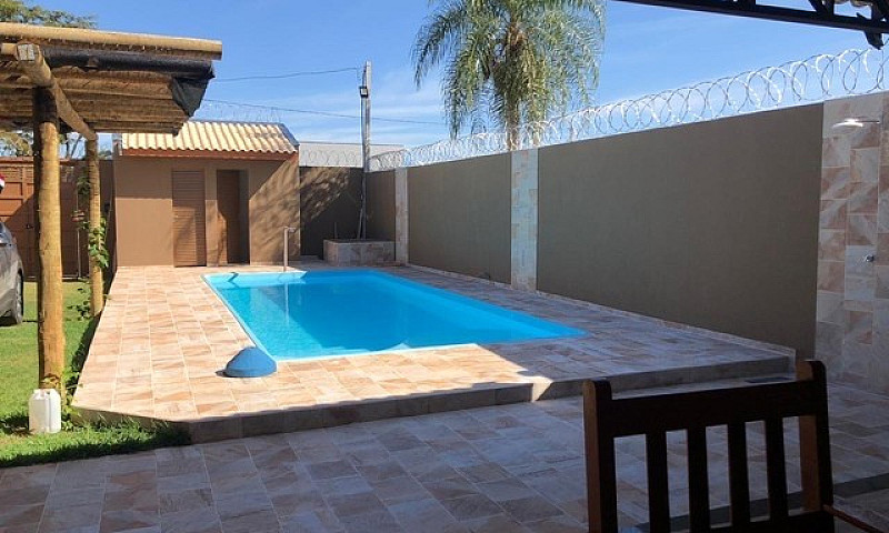 ?Casa Com Piscina Em...