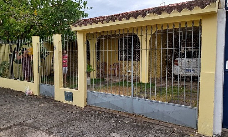 Casa Em Barro Republ...