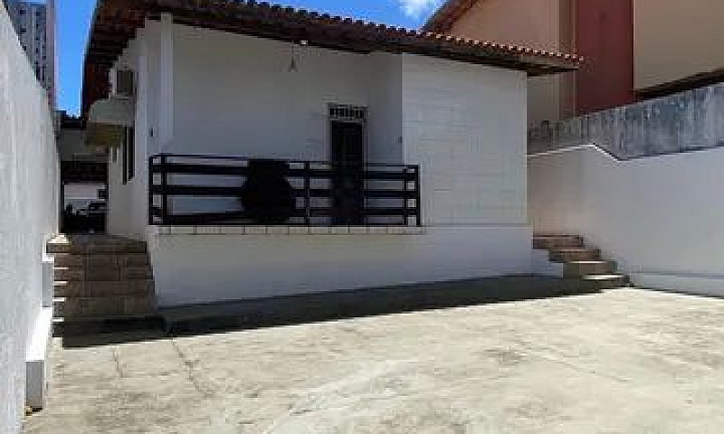Casa Térrea Com 250M...