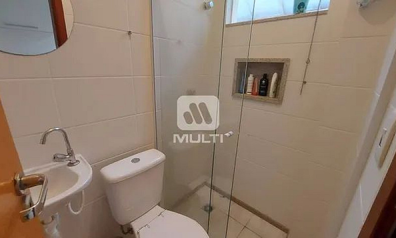 Casa De Condomínio C...