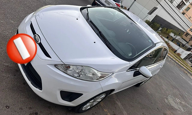 Ford Fiesta Se 1.6 1...