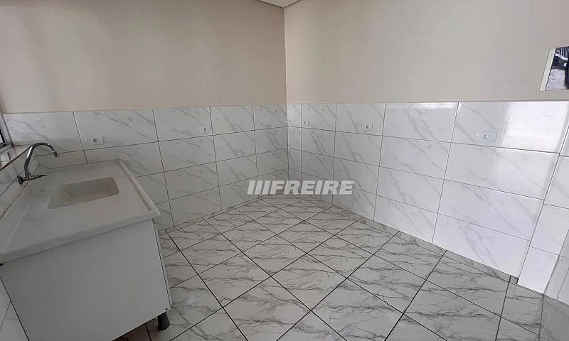 Casa Com 2 Dormitóri...