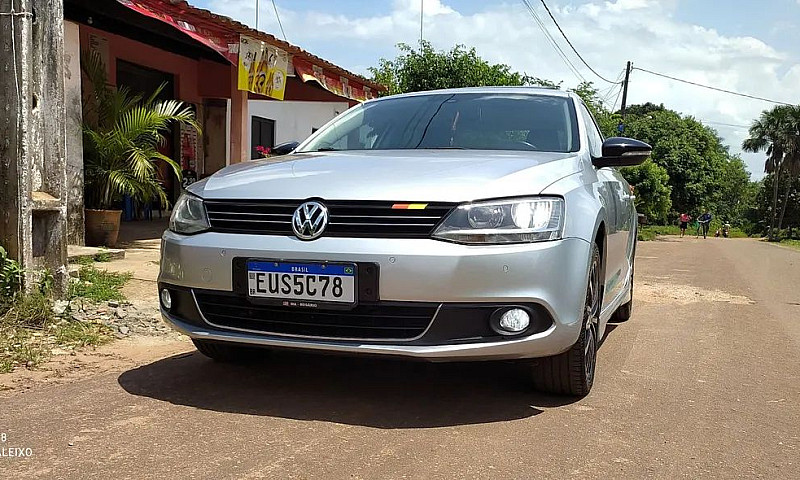 Volkswagen Jetta Hig...