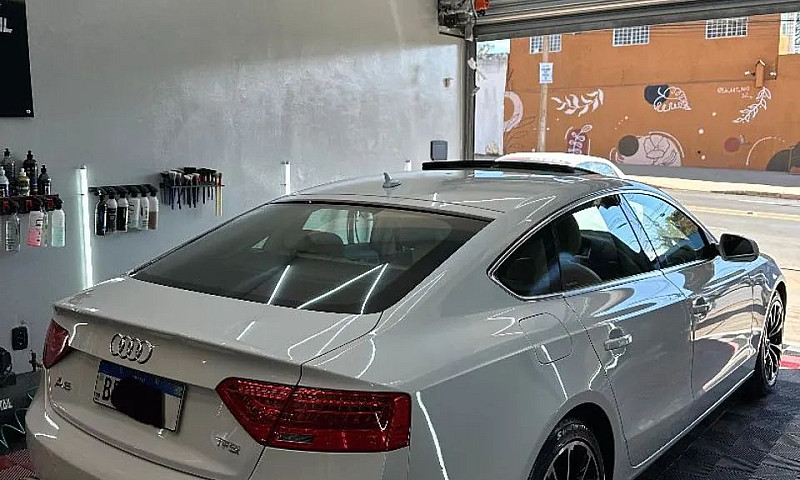 Audi A5 Sportback 1....