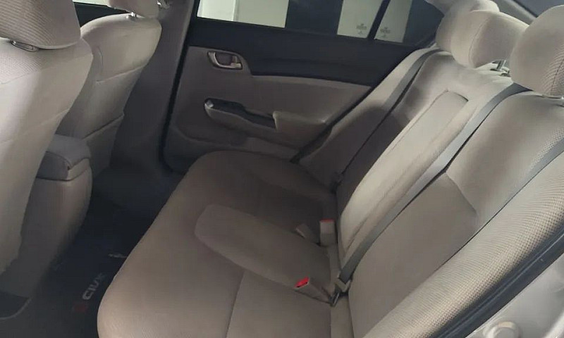 Honda Civic Sedan Lx...