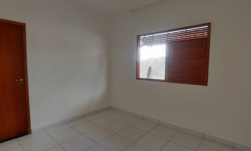  2/4 C Suíte. Ha 3 M...