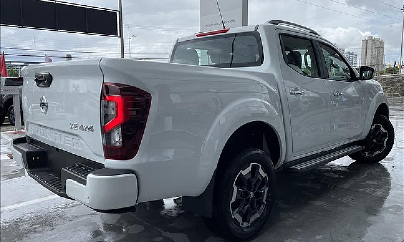 Nissan Frontier 2.3 ...
