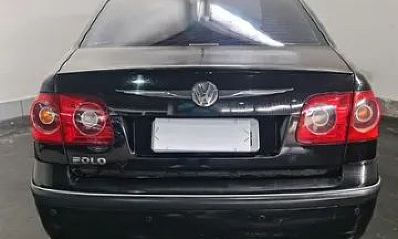Vw / Polo Sedan 1.6...