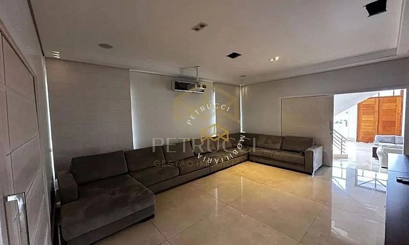 Casa Residencial À V...