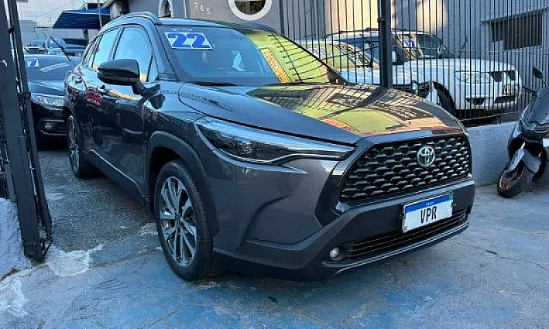 Toyota Corolla Cross...