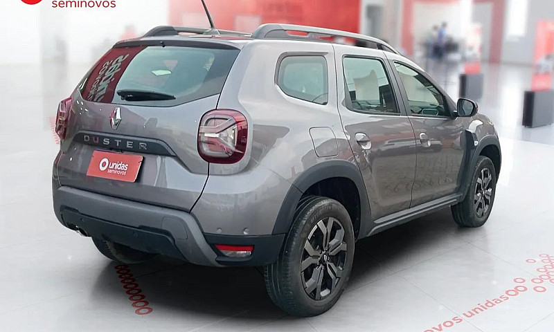 Renault Duster Iconi...