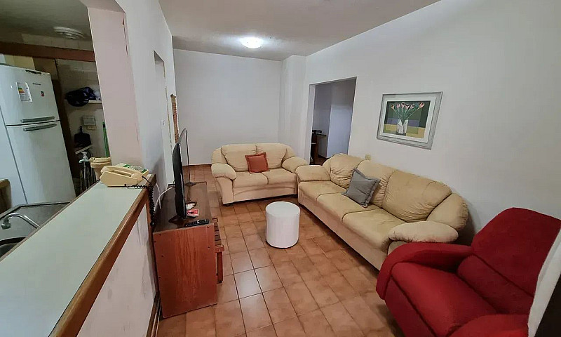 Flat Com 04 Garagens...