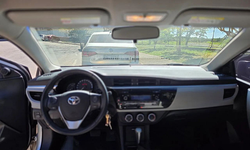 Toyota Corolla Gli 1...