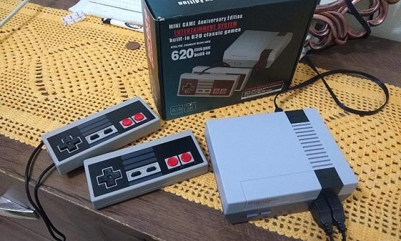 Mini Video Game Retr...