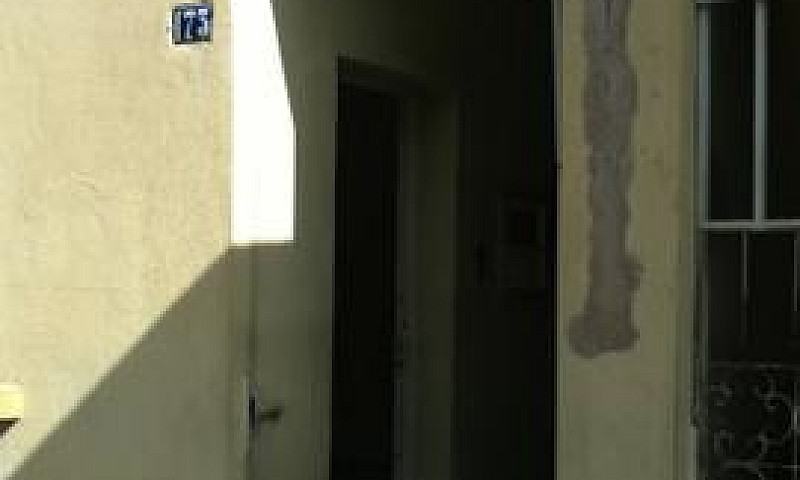 Apto No Bairro Lagoi...