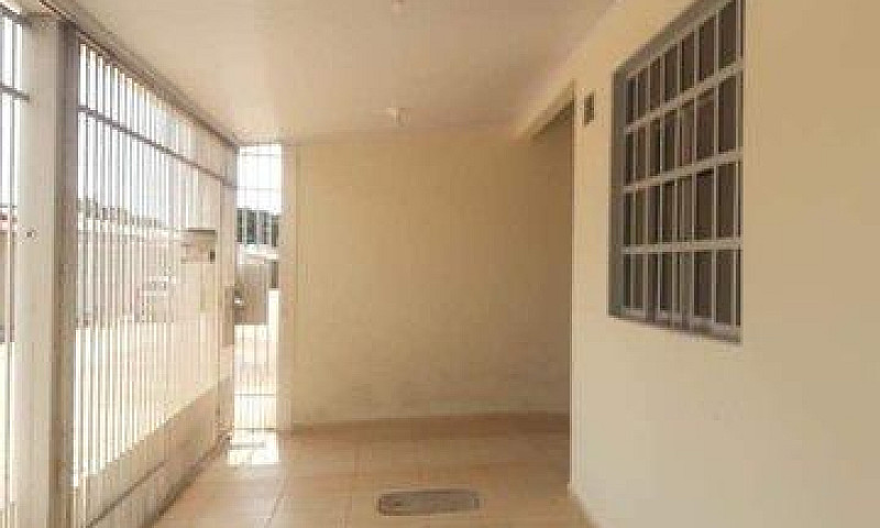 # Casa Em Serra Dour...