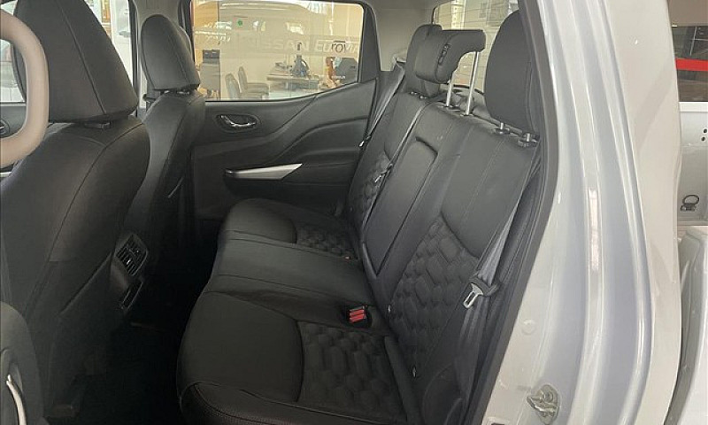 Nissan Frontier 2.3 ...