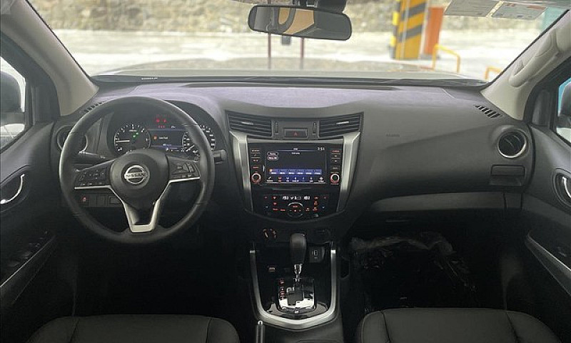 Nissan Frontier 2.3 ...