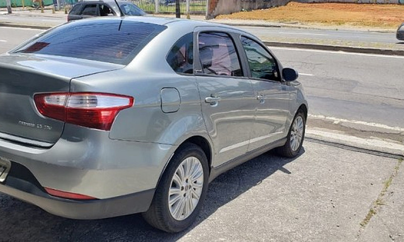 Grand Siena 1.6 Esse...