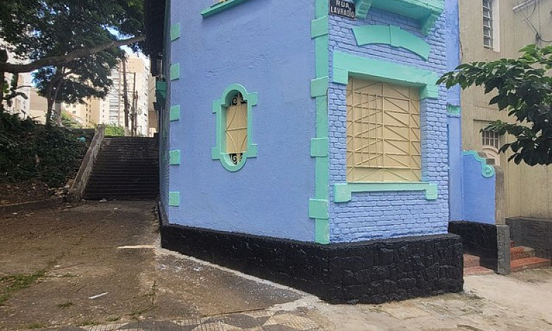 Quarto Masculino Bar...