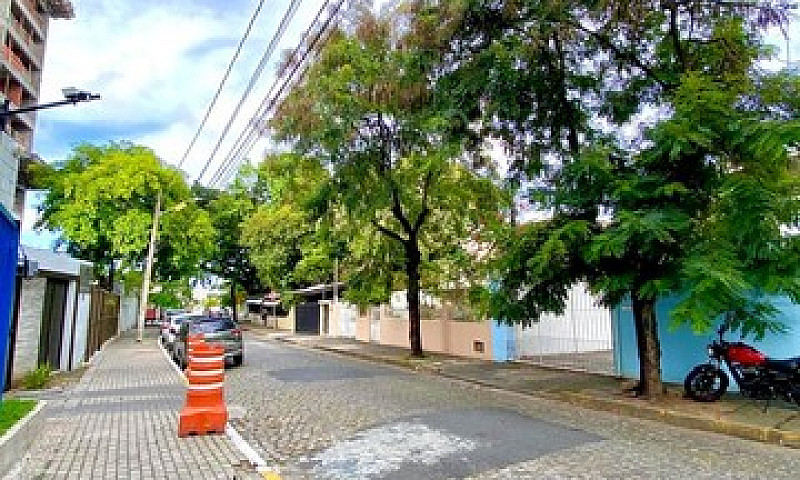 Casa Central Na Encr...