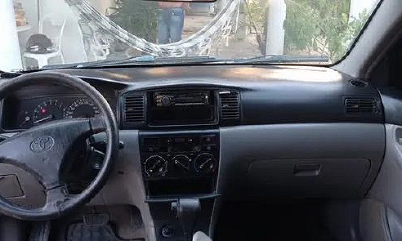 Vende-Se Corolla 200...