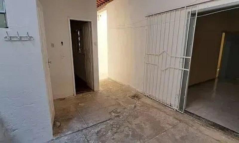 * Casa No Luzia...