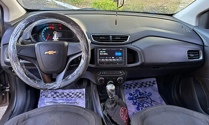 Chevrolet Onix Hatch...
