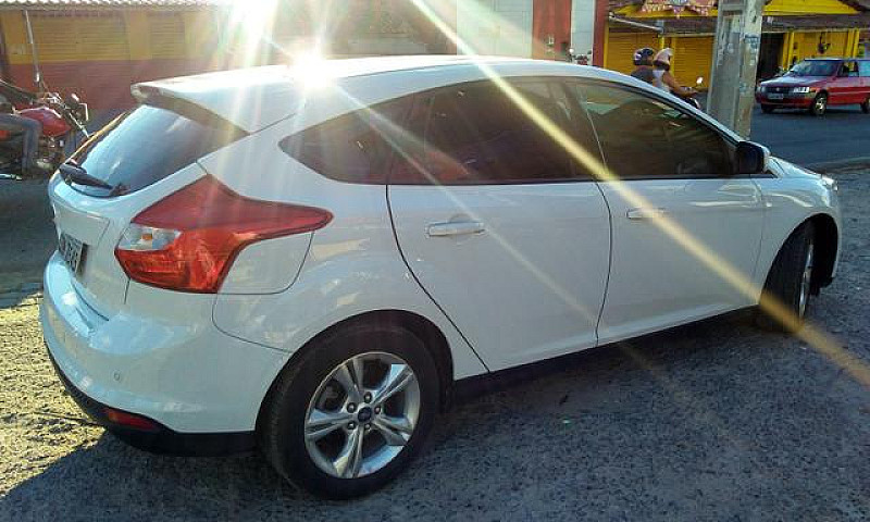 Focus Hatch Se Manua...