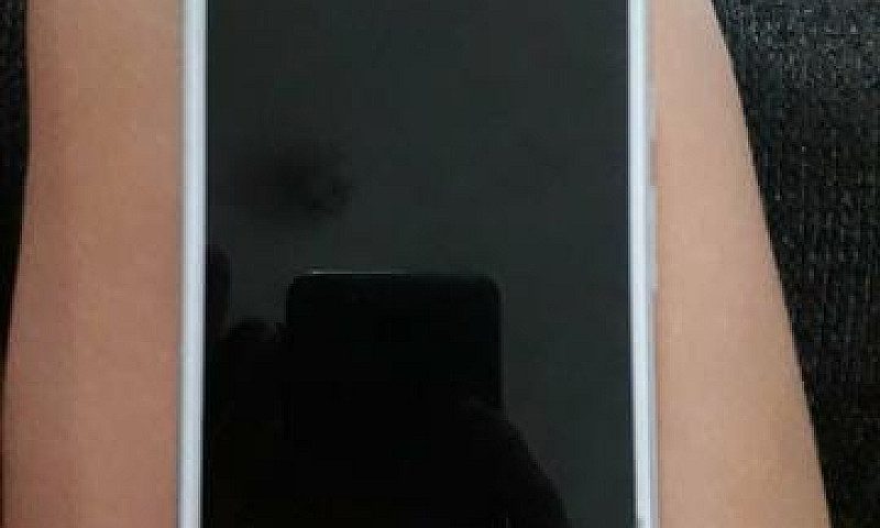 Moto G4 Plus...