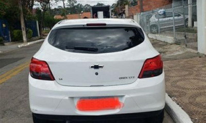 Carro Onix ...